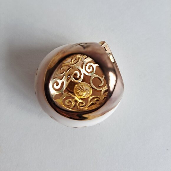 New Angelique de Paris Seashell Gold Plated Ring with yellow Stone Size 7 - Picture 5 of 13